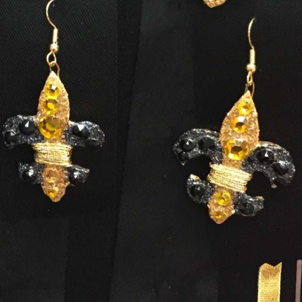 Fleur de lis Saints earrings